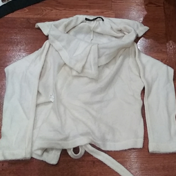 AnnaRita N cream swester - Picture 2 of 4